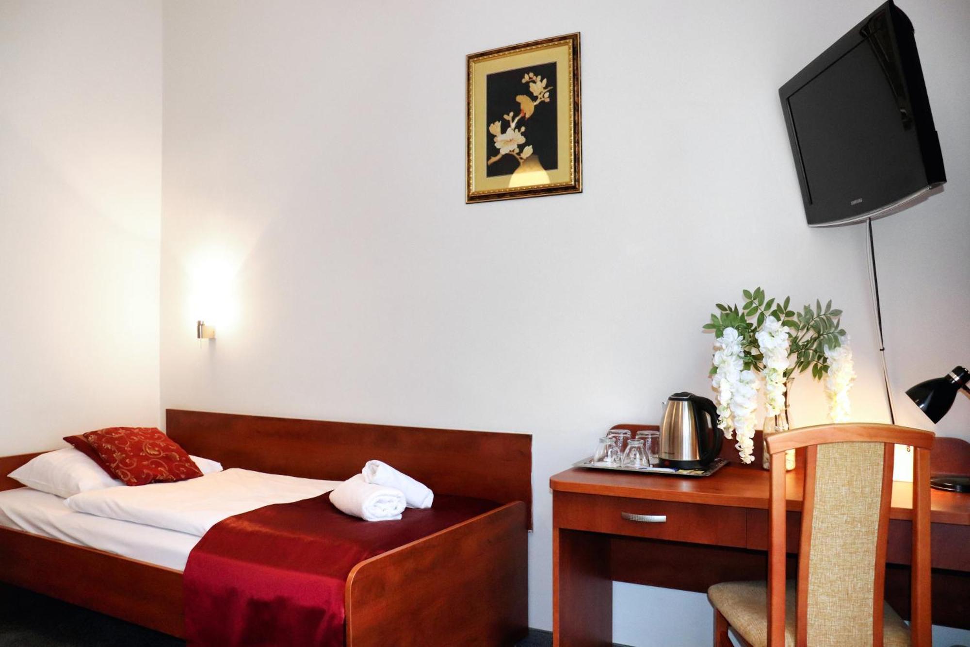 Hotel Lothus Wroclaw Luaran gambar