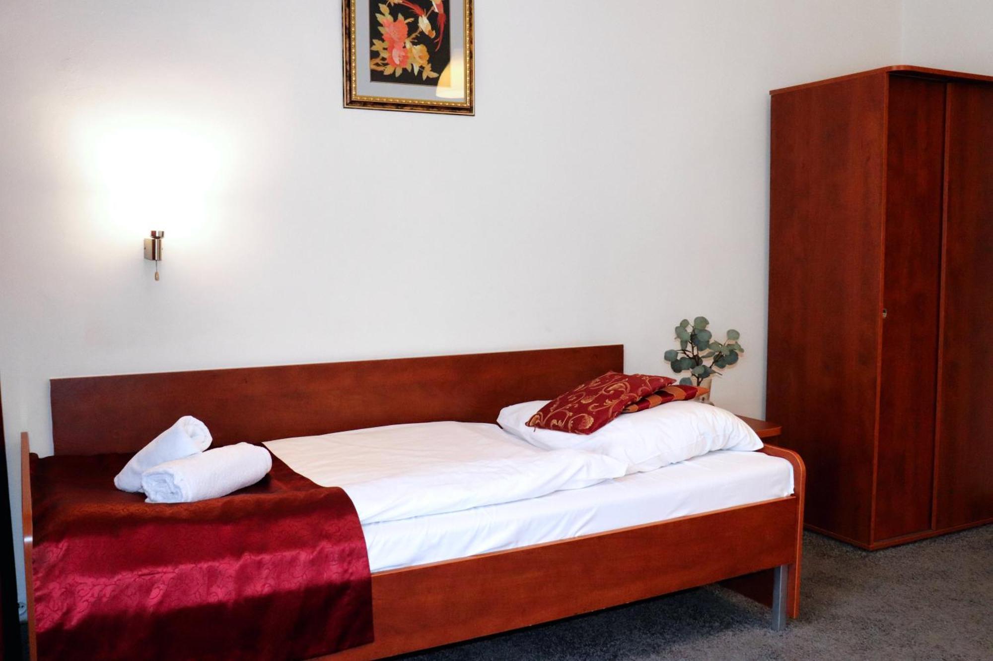 Hotel Lothus Wroclaw Luaran gambar