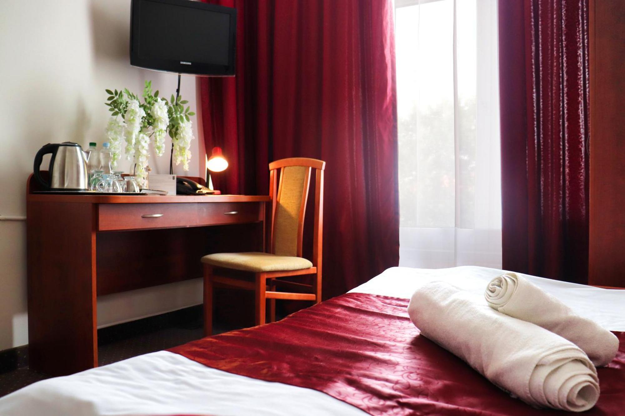 Hotel Lothus Wroclaw Luaran gambar