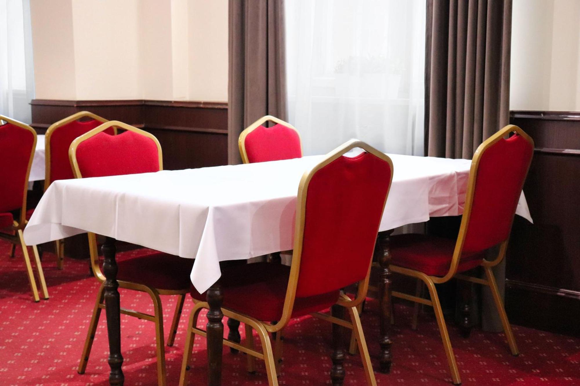 Hotel Lothus Wroclaw Luaran gambar