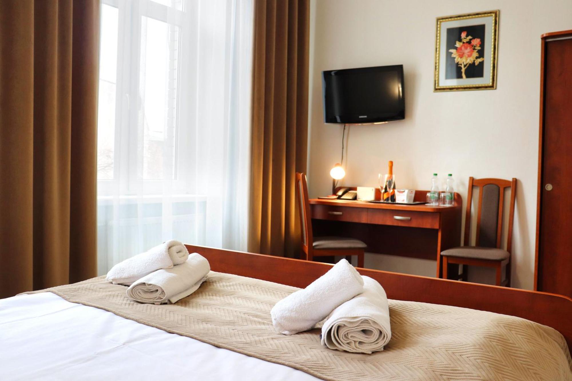 Hotel Lothus Wroclaw Luaran gambar