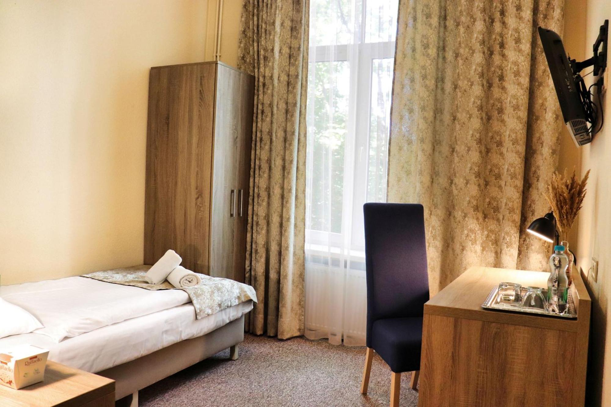 Hotel Lothus Wroclaw Luaran gambar