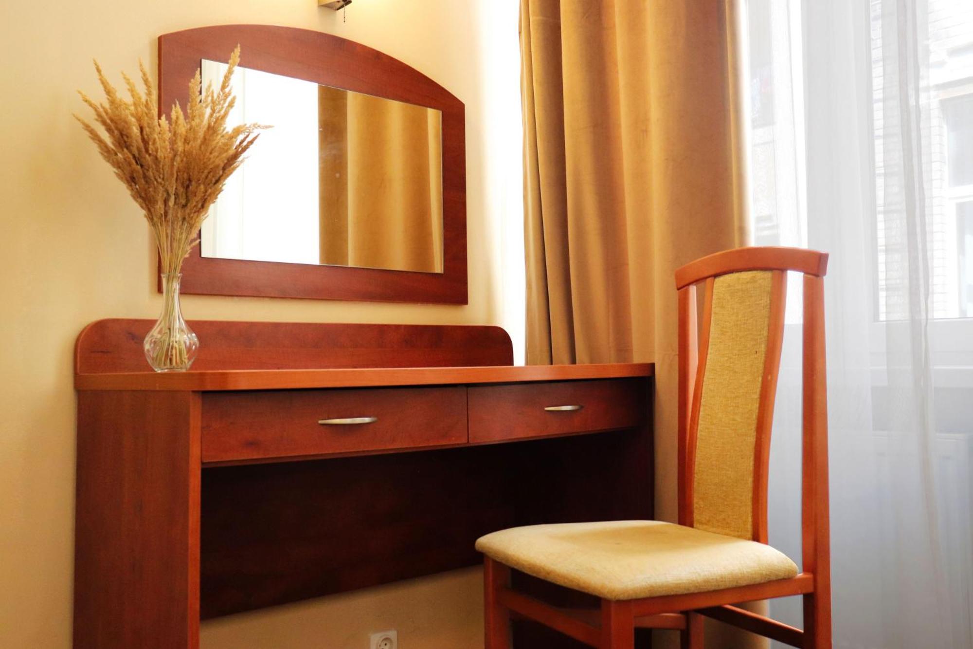 Hotel Lothus Wroclaw Luaran gambar